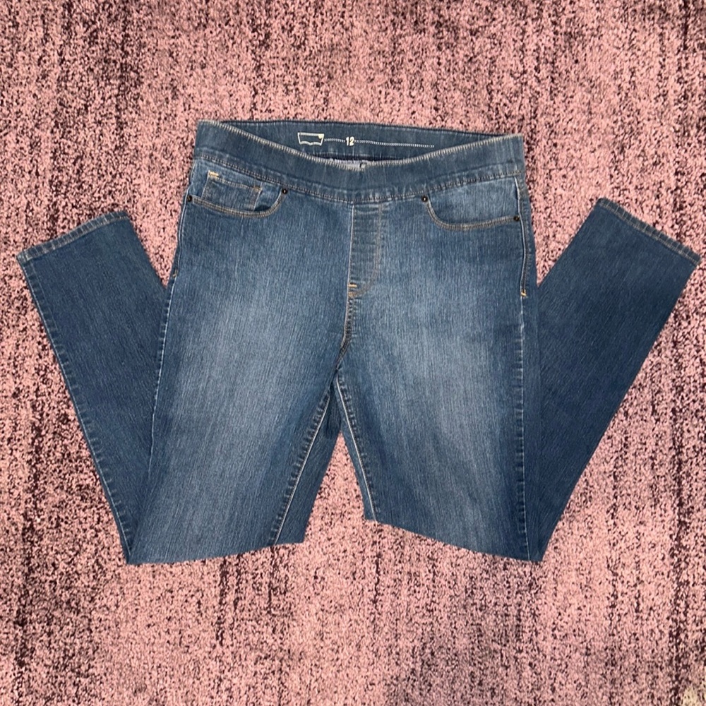 Levi’s Pull Up Jeans